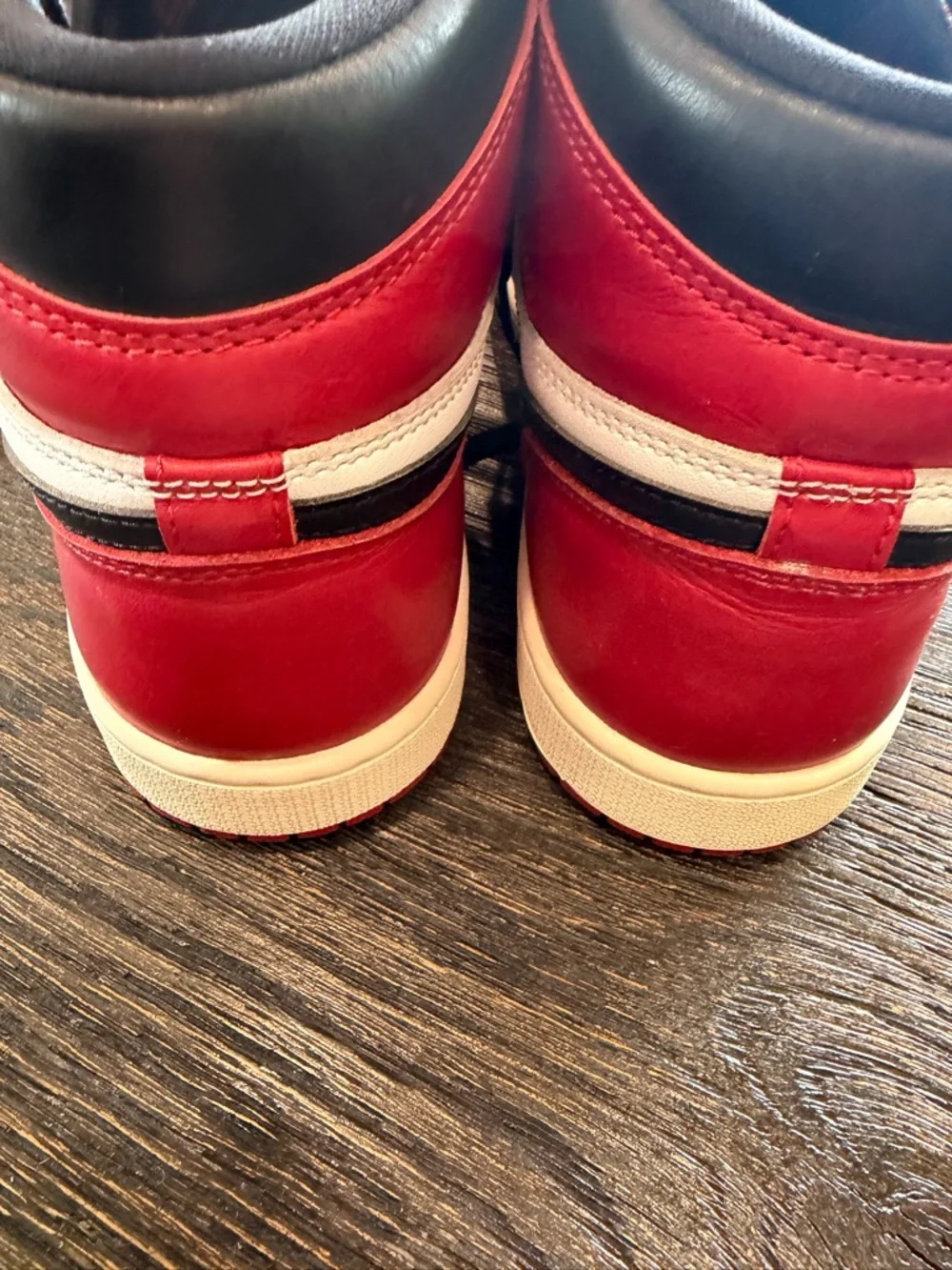Air Jordan 1 Retro OG High Black Toe Reimagined men’s size 9
